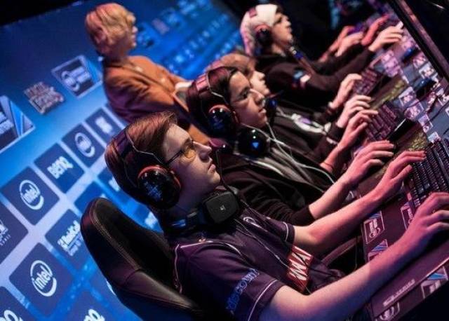 成为球队攻 成为球队攻