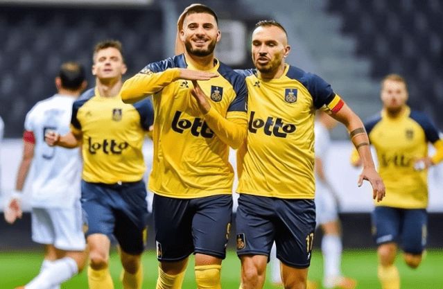 推上风口浪 推上风口浪